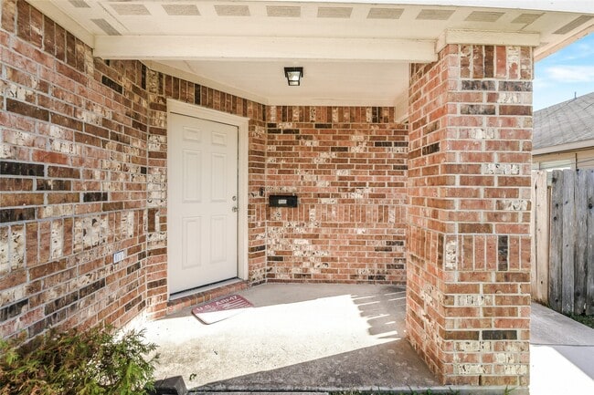 Building Photo - 2023 Louetta Mist Dr