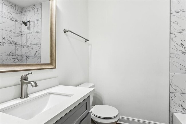 Building Photo - 3015 Wall Blvd