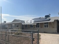Building Photo - 4530 Garden Pl