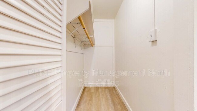 Building Photo - 4634 Bridle Trail