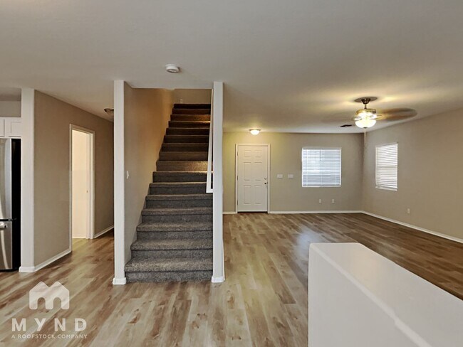 Building Photo - 12622 W Myer Ln