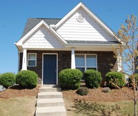 Building Photo - ROOMMATE MATCHING HOME ONLY! PRE-LEASING FOR AUGUST 1 2026! 1/2 Off Deposit!