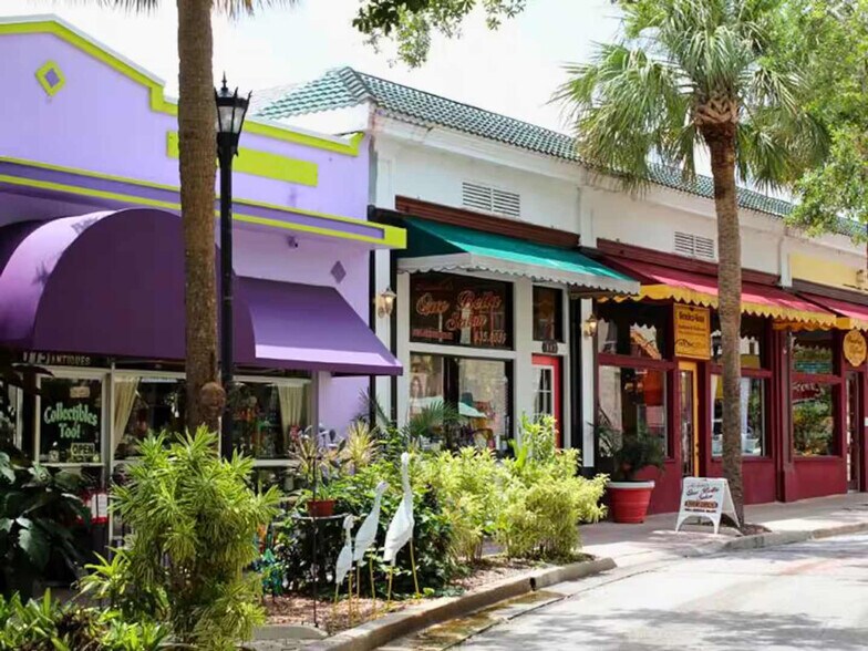 Building Photo - 214 Lucerne Dr