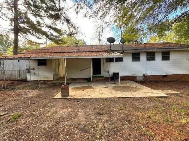 Building Photo - 102 Ronda St