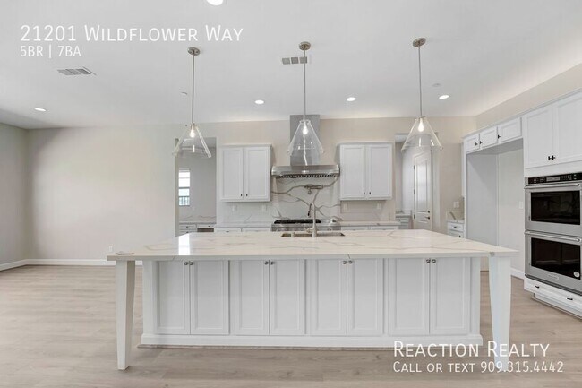 Building Photo - 21201 Wildflower Way-