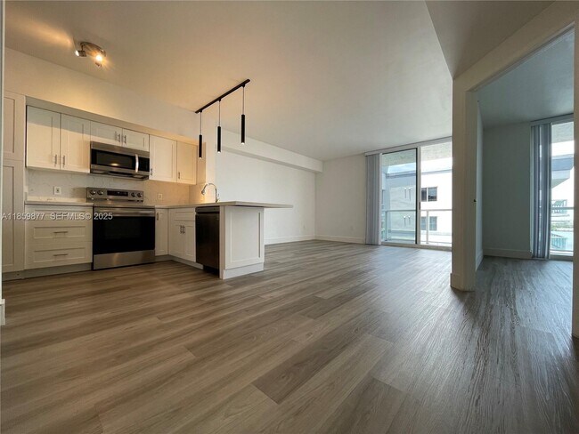 Building Photo - 5085 NW 7th St