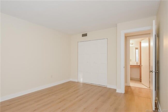 Building Photo - 57 Brookwood Dr