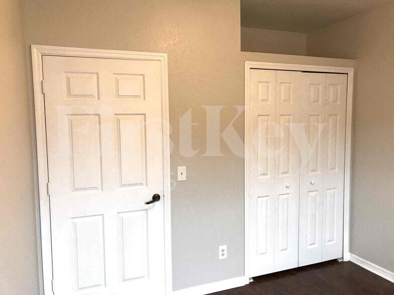 Building Photo - 4743 Luther Ave