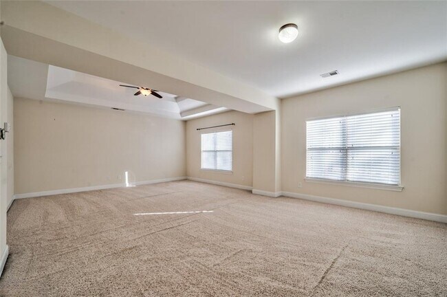 Building Photo - 5390 Breckinridge Ln