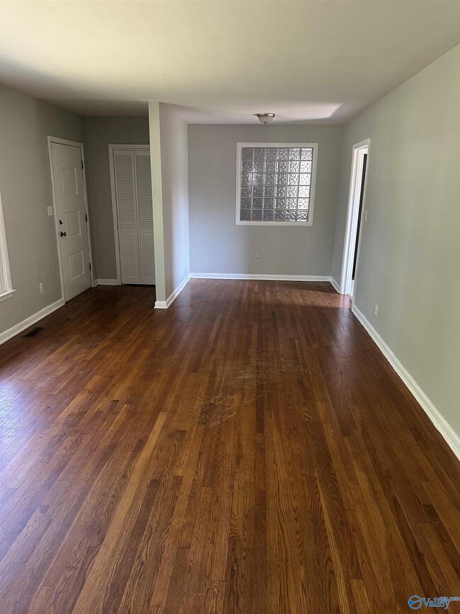 Building Photo - 2113 Norris Rd NW