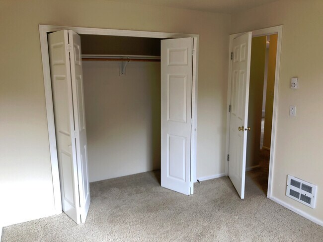 Building Photo - clpa02