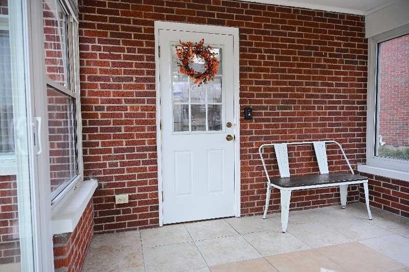 Building Photo - 21 Lake St