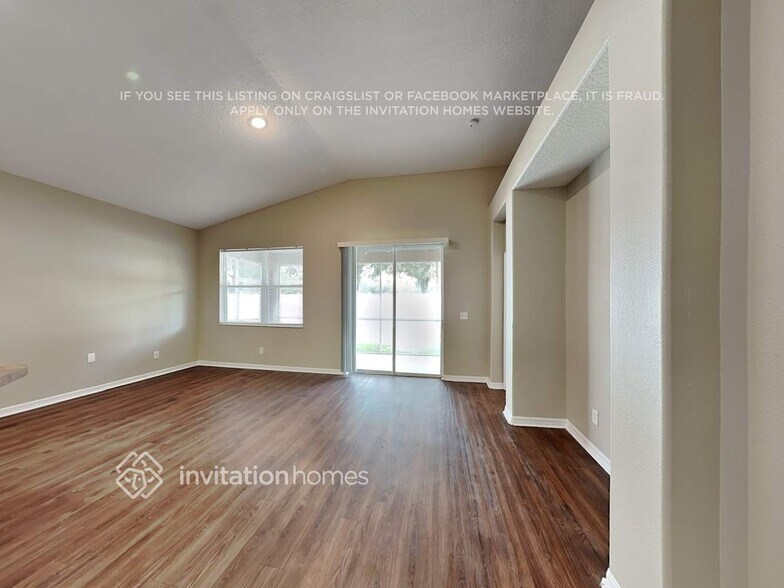 Building Photo - 6330 36th Ct E