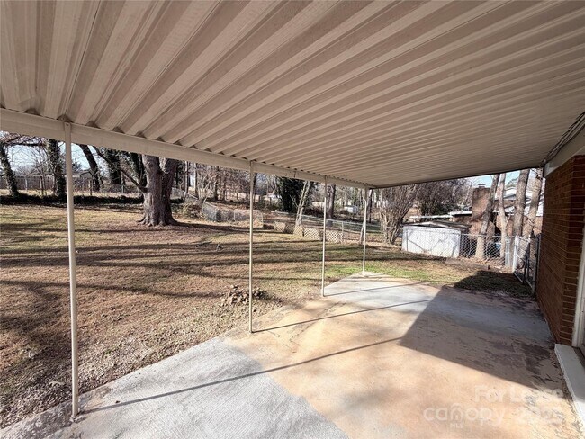 Building Photo - 6207 Eagle Peak Dr