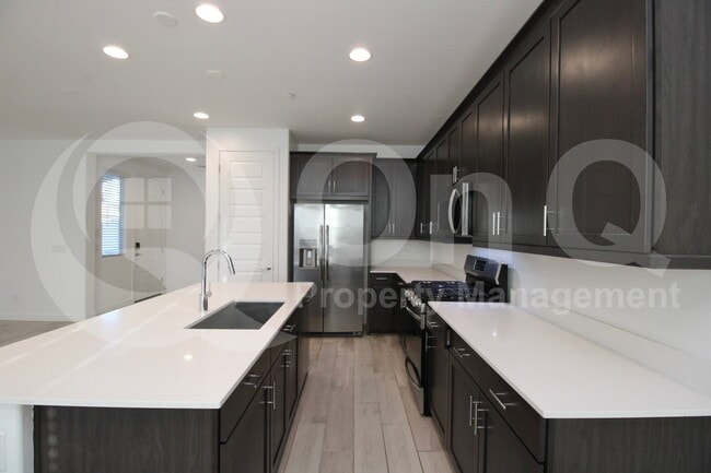 Building Photo - 670 S Jacana Ln