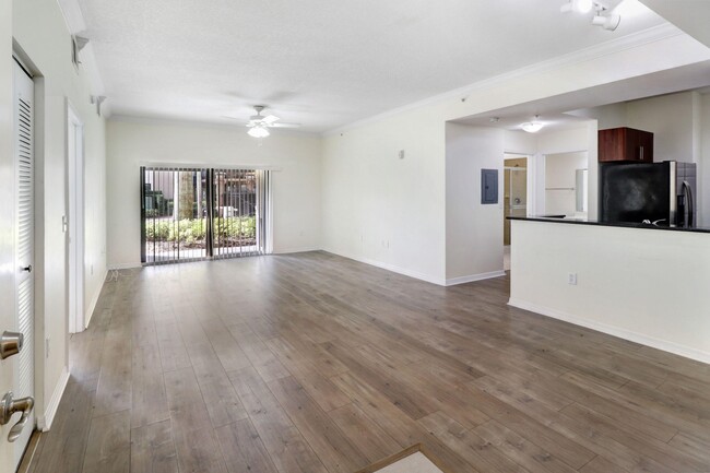 Building Photo - 4903 Midtown Ln