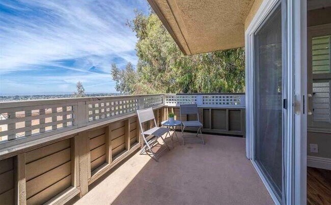 Building Photo - 665 Dartmore Ln