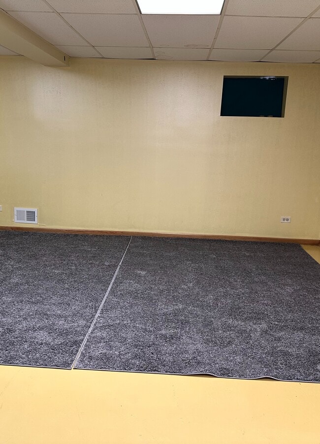 Building Photo - Basement