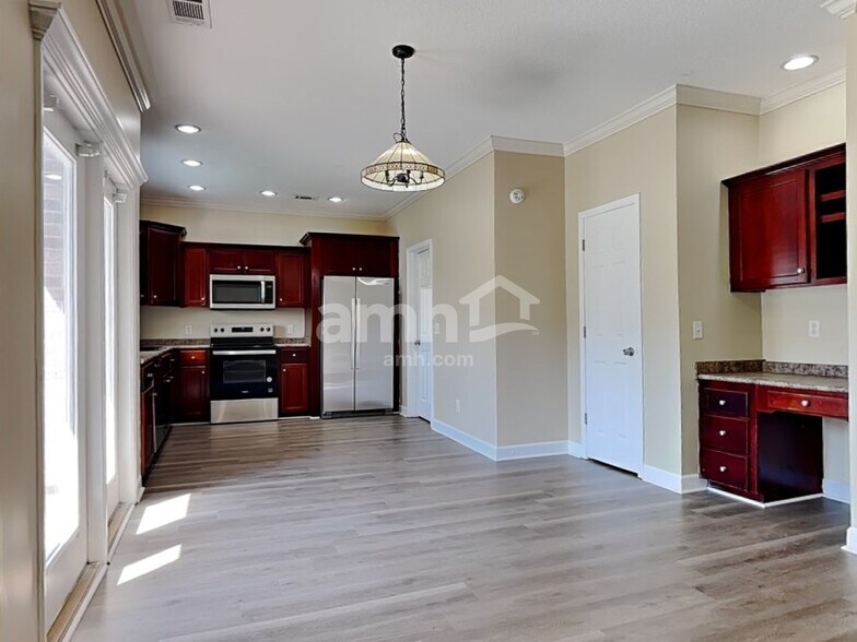 Building Photo - 113 Tolliver Ln