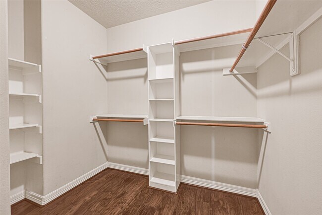 Building Photo - 14007 Tobago Ct