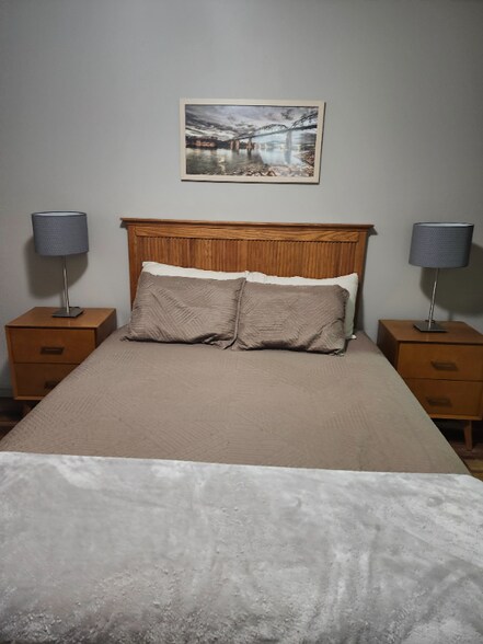 Building Photo - 762 Flinn Dr