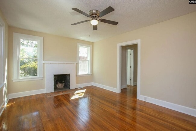 Building Photo - Charming 3-Bedroom Home in the Heart of Rosewood – Available July 2026!