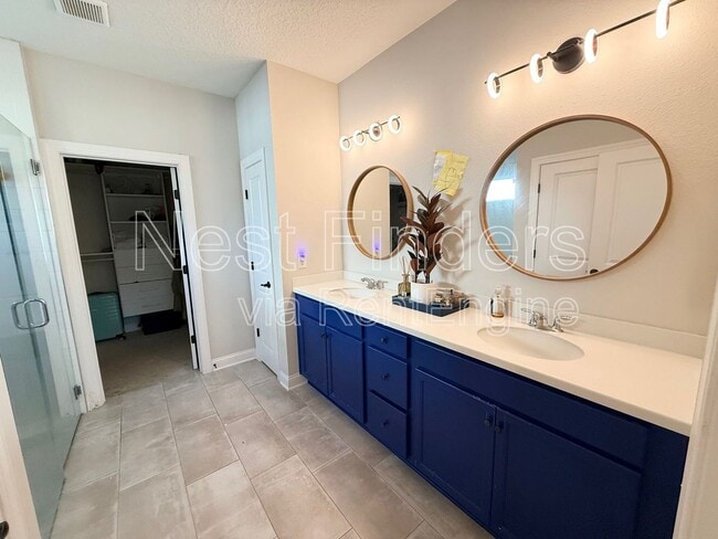 Building Photo - 676 Natureland Cir