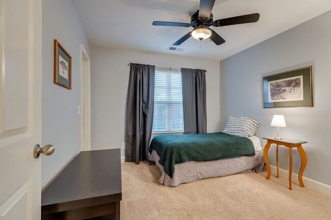 Building Photo - 4713 Brighton Village Dr