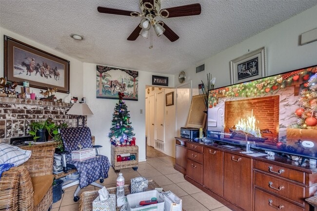 Building Photo - 3071 Olympia Dr