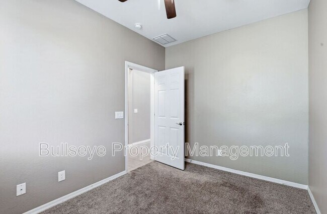 Building Photo - 304 N 78th Pl