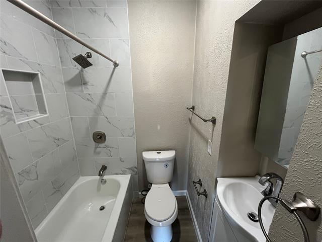 Building Photo - 7101 Bramlett Dr