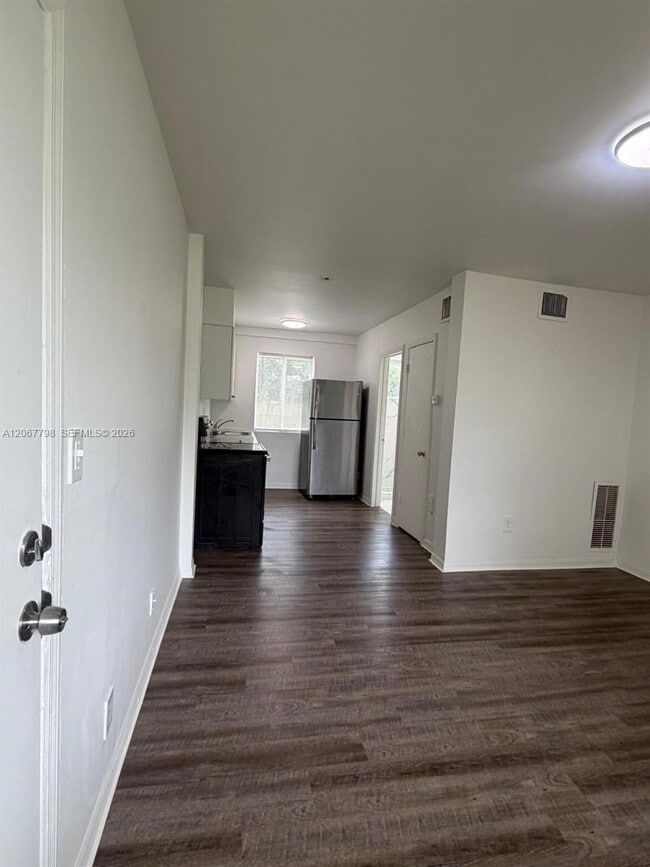 Building Photo - 670 NE 88th Terrace
