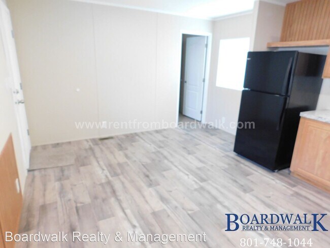 Building Photo - 3114 S 200 E