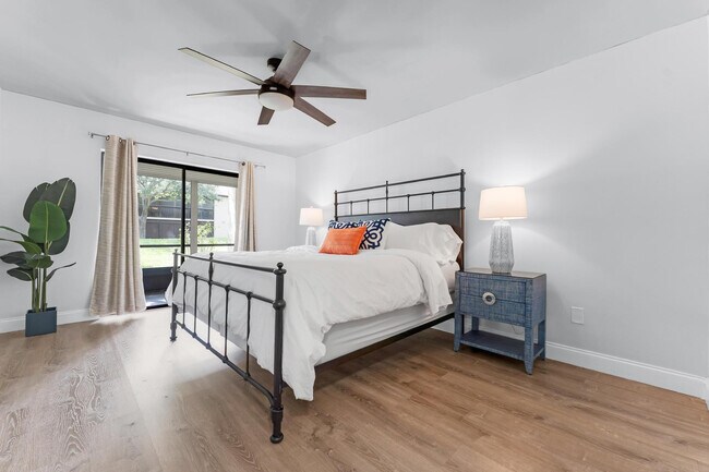 Building Photo - 7843 Willow Spring Dr