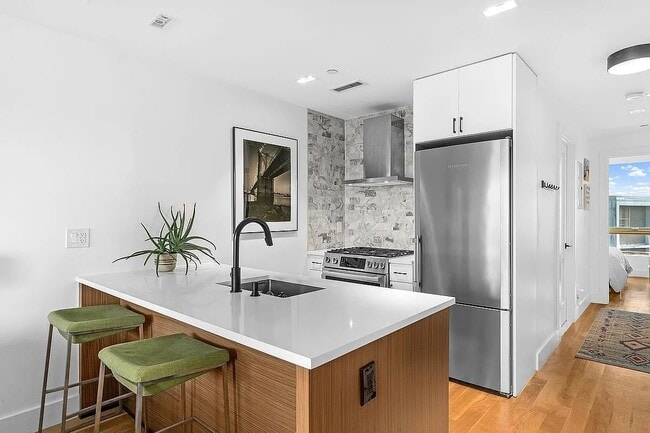 Building Photo - Awesome 1 bedroom