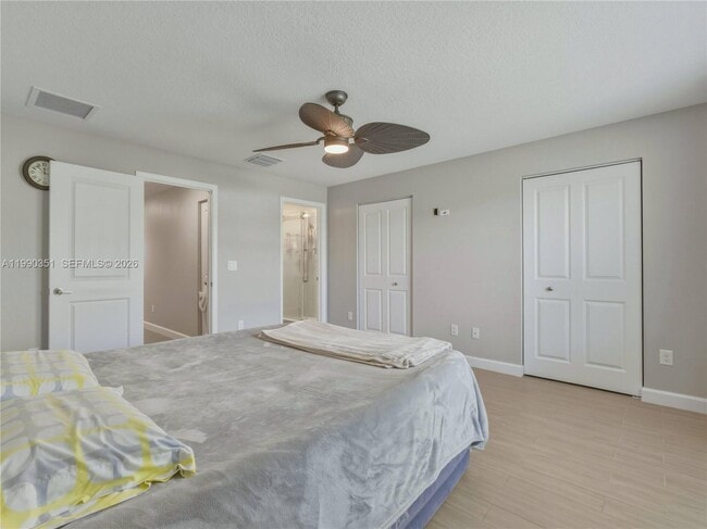 Building Photo - 6011 Woods Edge Cir