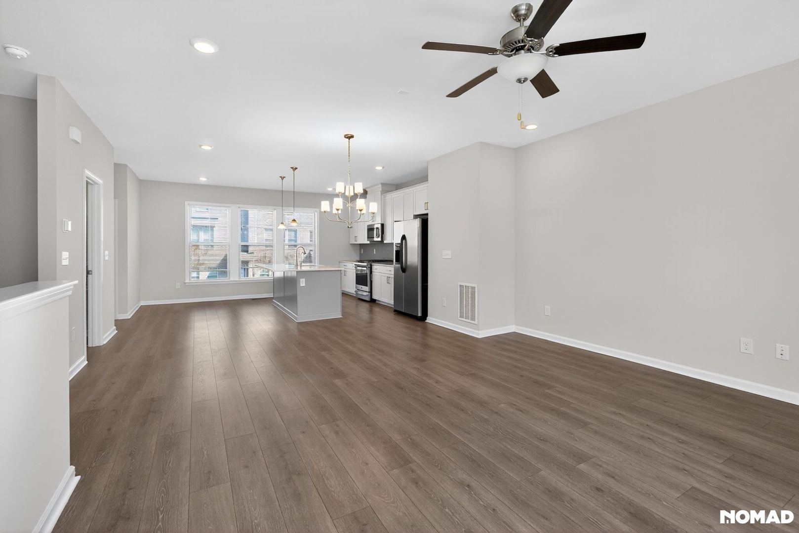 Building Photo - 3447 Hidden Valley Cir