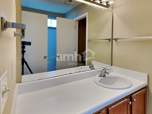 Building Photo - 4318 Crowfield Dr