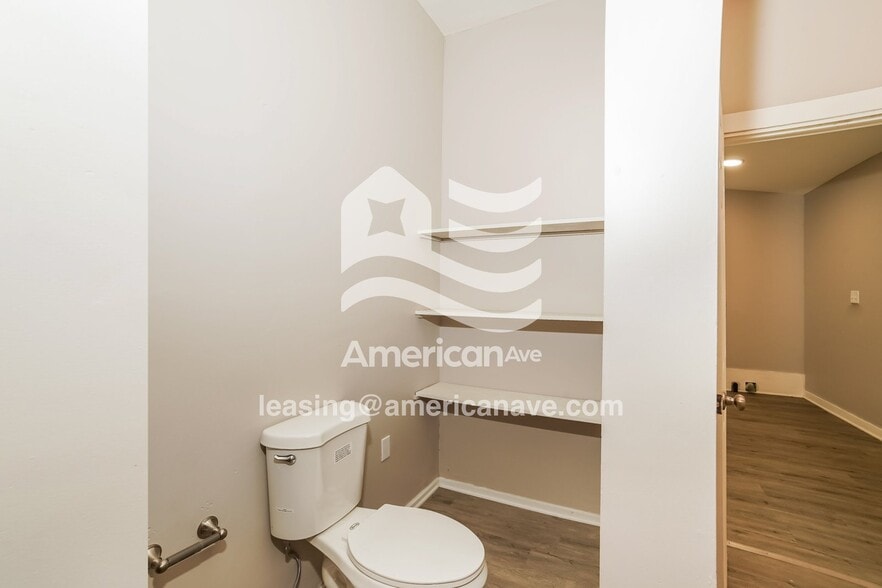 Building Photo - 1820 N Peoria Ave