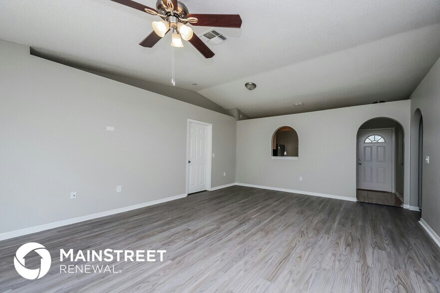 Building Photo - 2406 Askey Ct