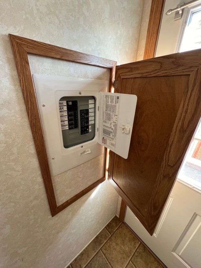 Building Photo - 3 Bedroom 2 Bath Modular Home with Many Amenities & Storage Shed