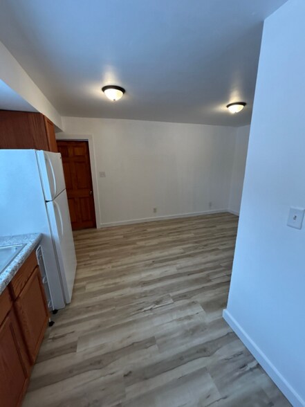 Building Photo - 2106 Thomas St