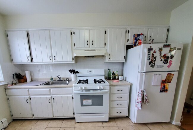 Building Photo - 16 Mechanic St