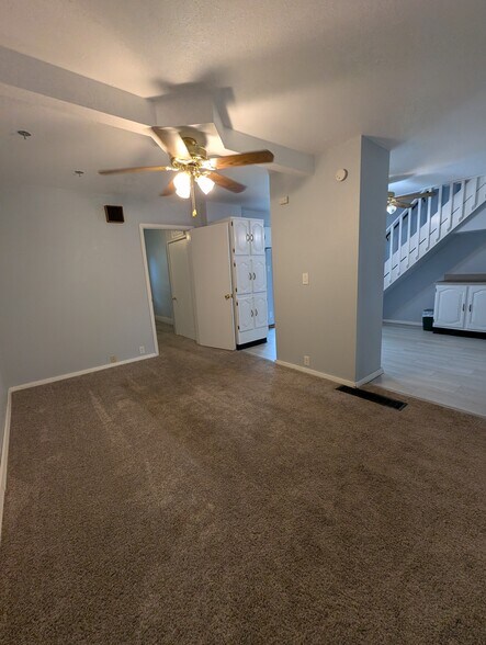 Living Room - 6318 W Park Ave