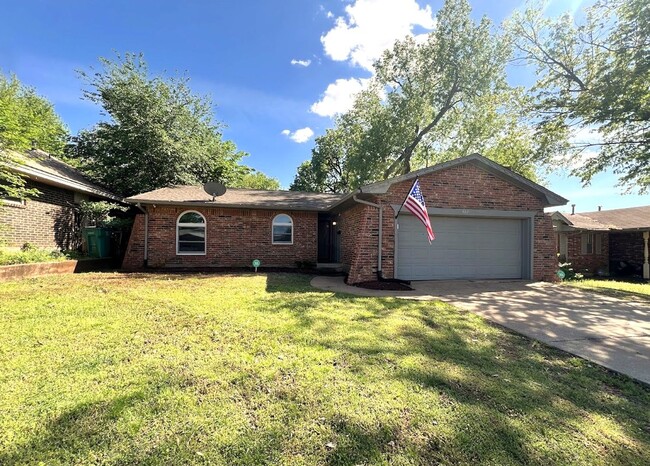 Primary Photo - 3012 SE 55th St