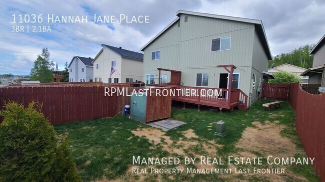 Building Photo - Modern and Stylish Eagle River Townhome