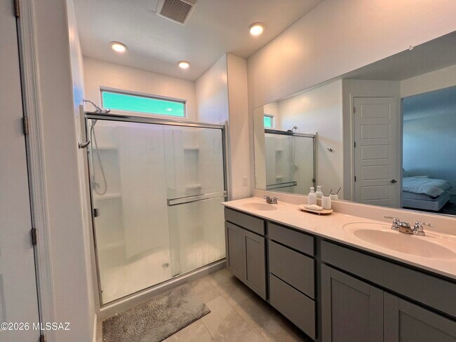 Building Photo - 7912 S Bonanza Park Dr