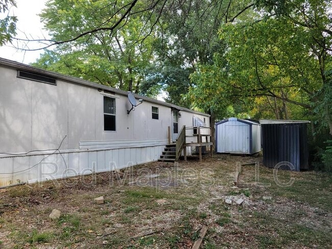 Building Photo - 832 Briny Ln