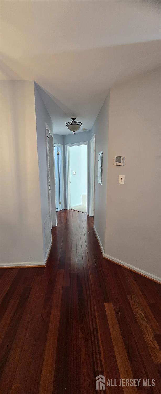 Building Photo - 107 Longfield Ct