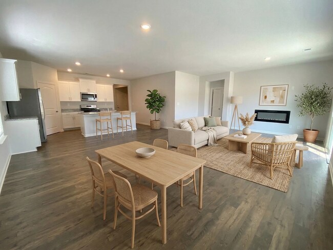 Building Photo - 4 bed 2 bath home built in 2023 in Somerville